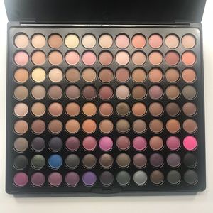 BH cosmetics Urban Luxe 99 Color Eyeshadow Palette
